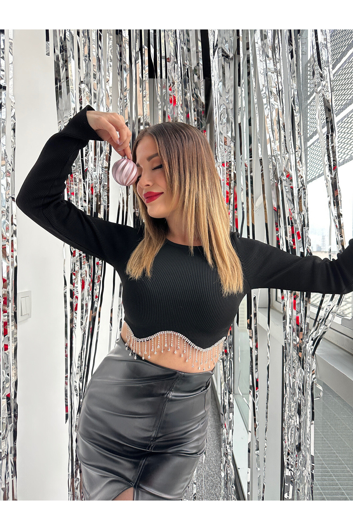 Kadın Bisiklet Yaka Çelik Kumaş Triko Taş Detaylı Bluz  Siyah