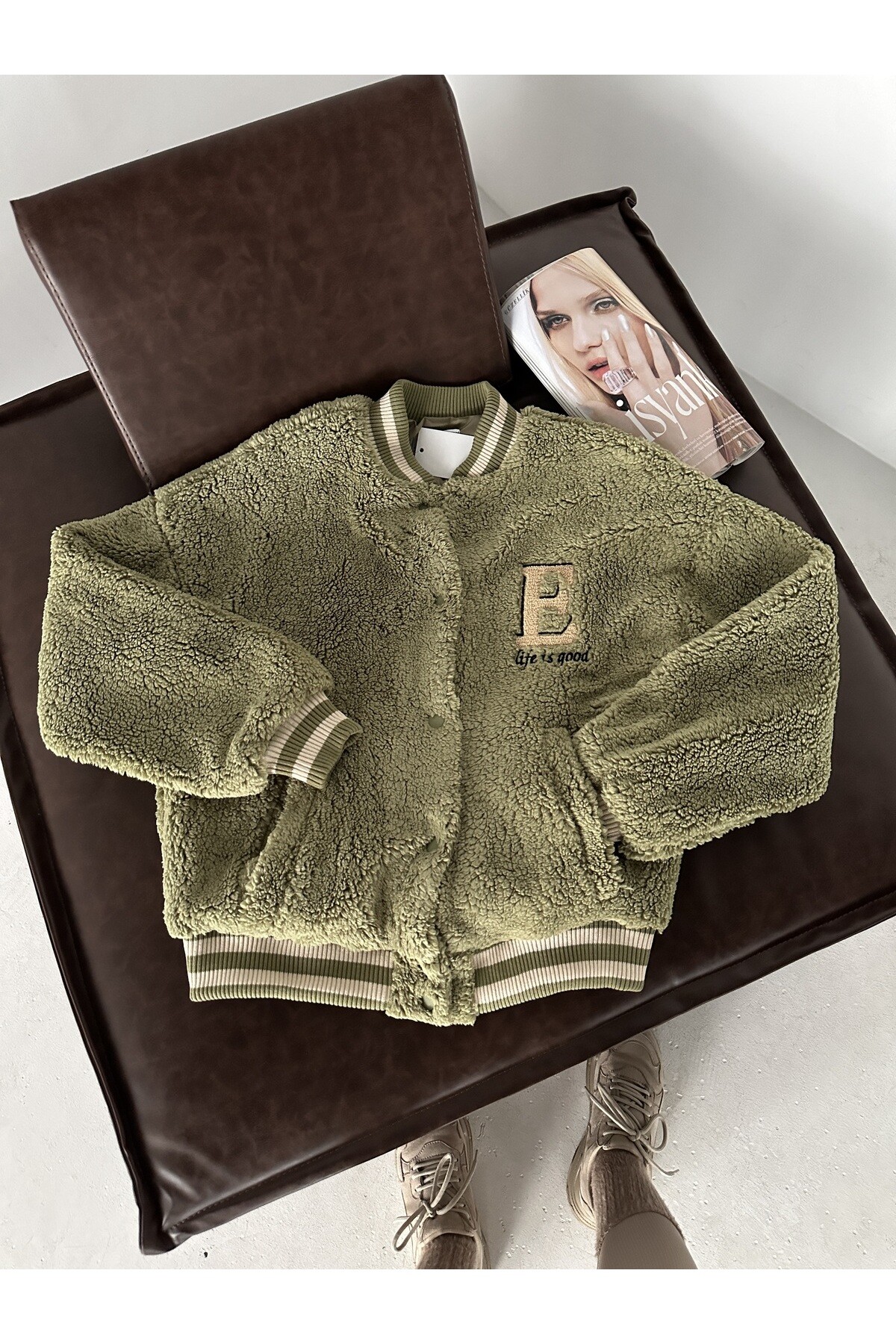 Kadın İçi Astarlı Peluş Bomber Mont  Haki Yeşil