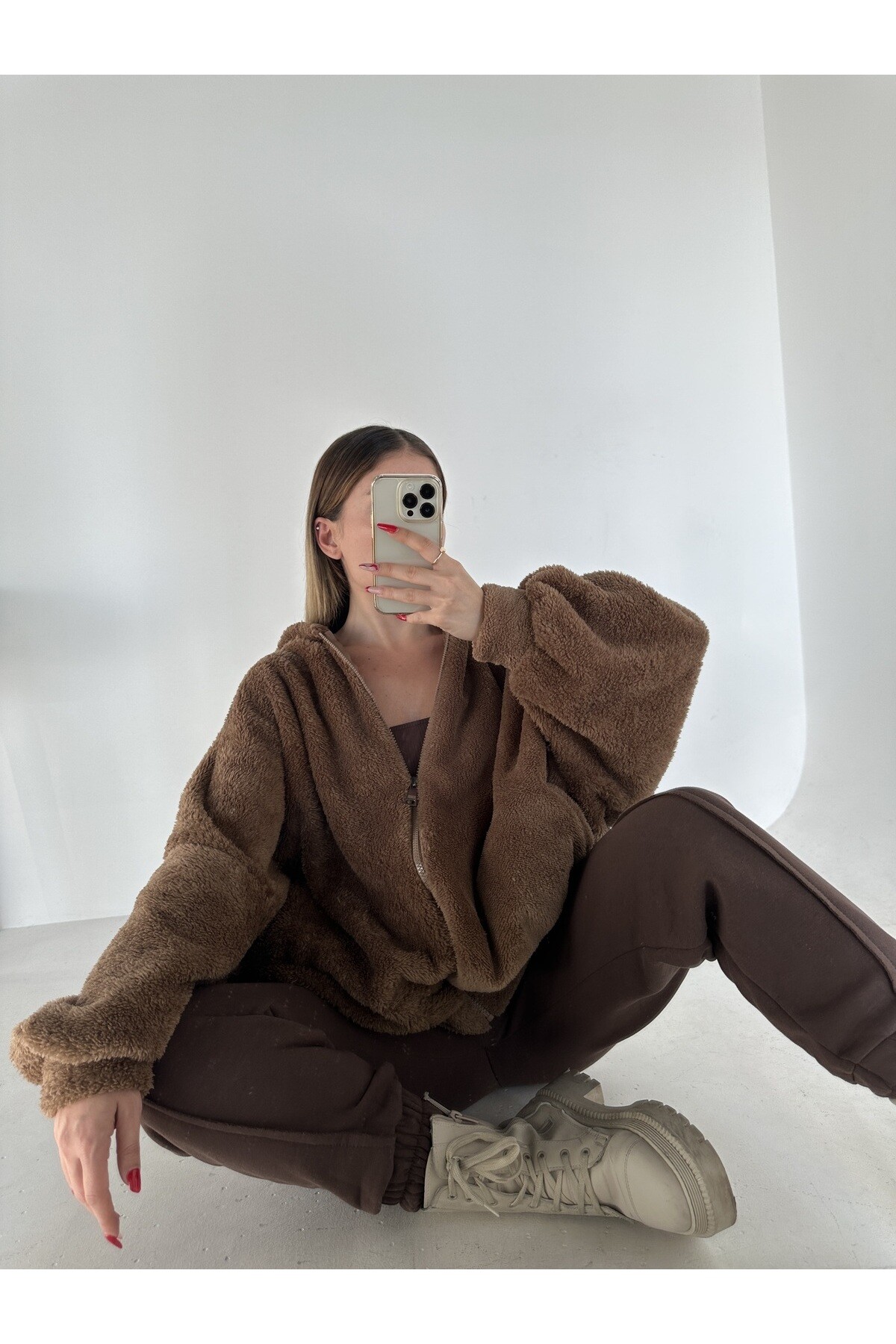 Kadın Kahverengi Yarasa Kol Overize Teddy Peluş Kapüşonlu Sweat  Kahverengi