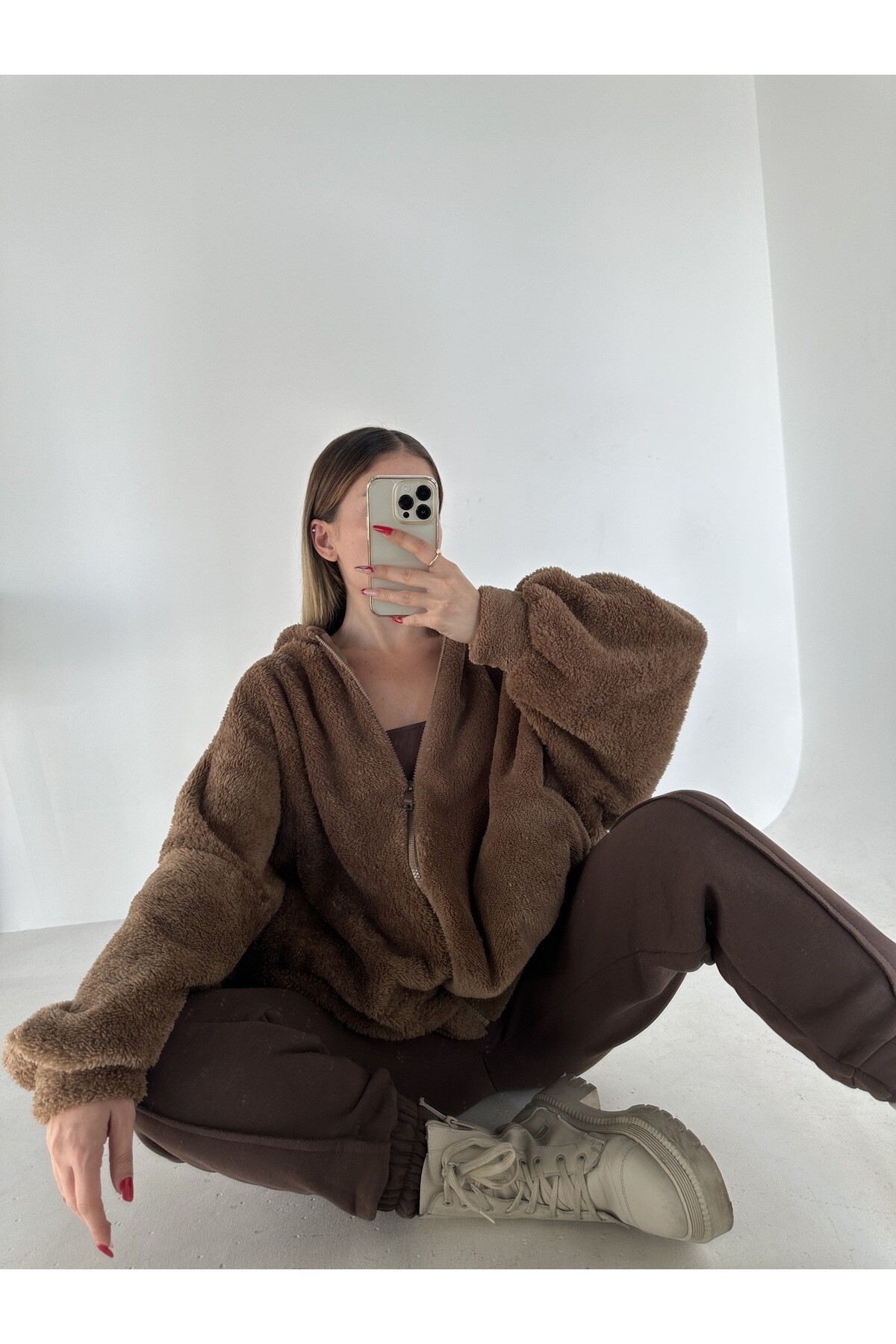 Kadın Kahverengi Yarasa Kol Overize Teddy Peluş Kapüşonlu Sweat  Kahverengi