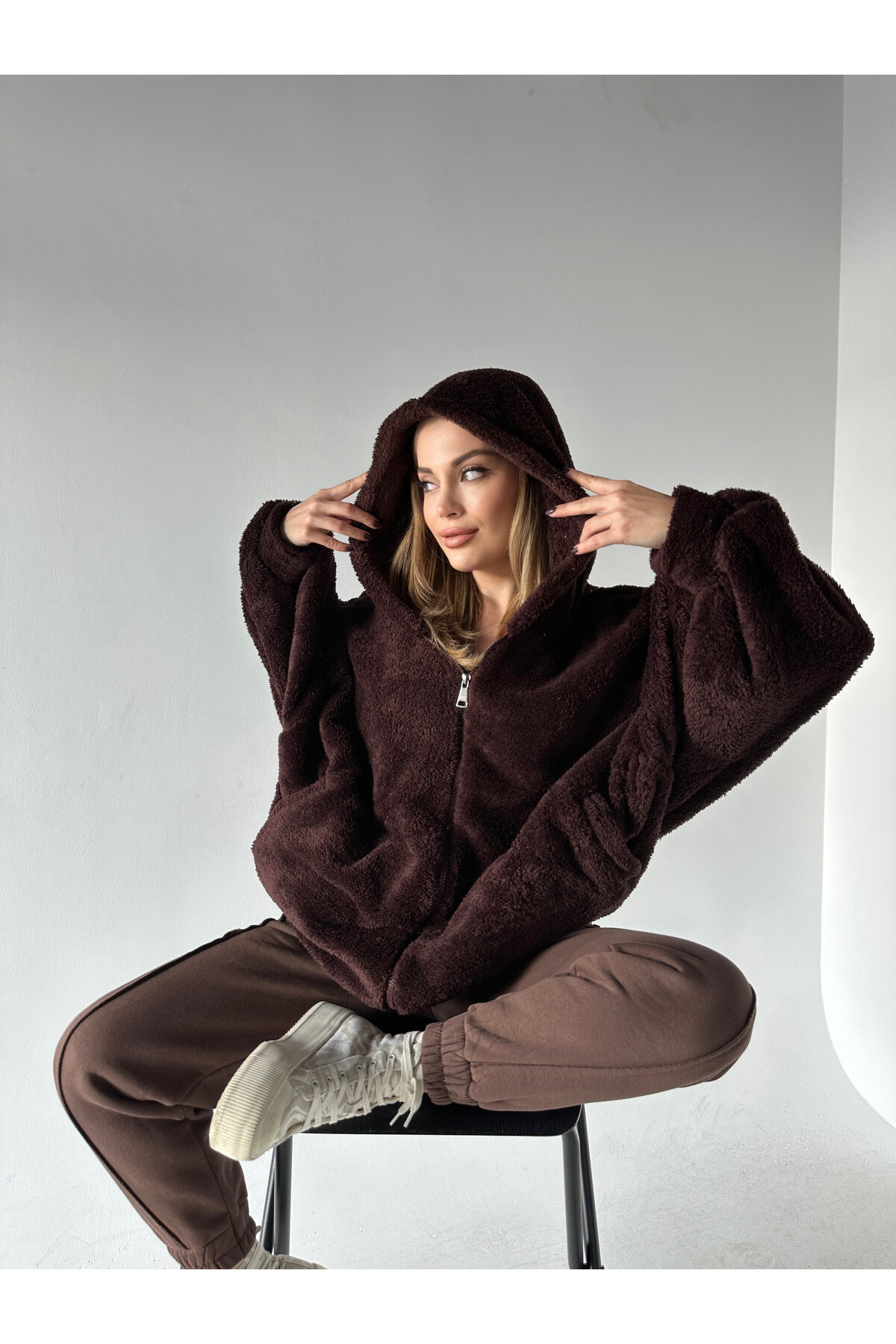 Kadın Kahverengi Yarasa Kol Overize Teddy Peluş Kapüşonlu Sweat Açık Kahve