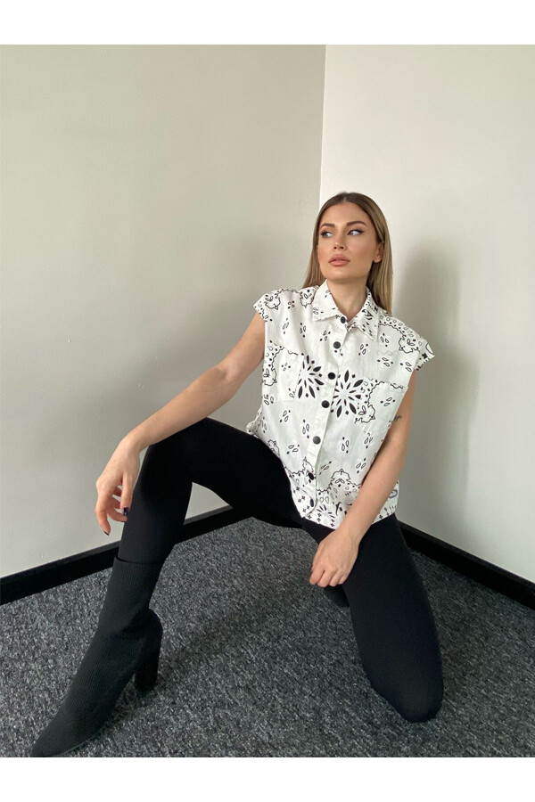 Kadın Nakış Detaylı Desenli Keten Gömlek 
