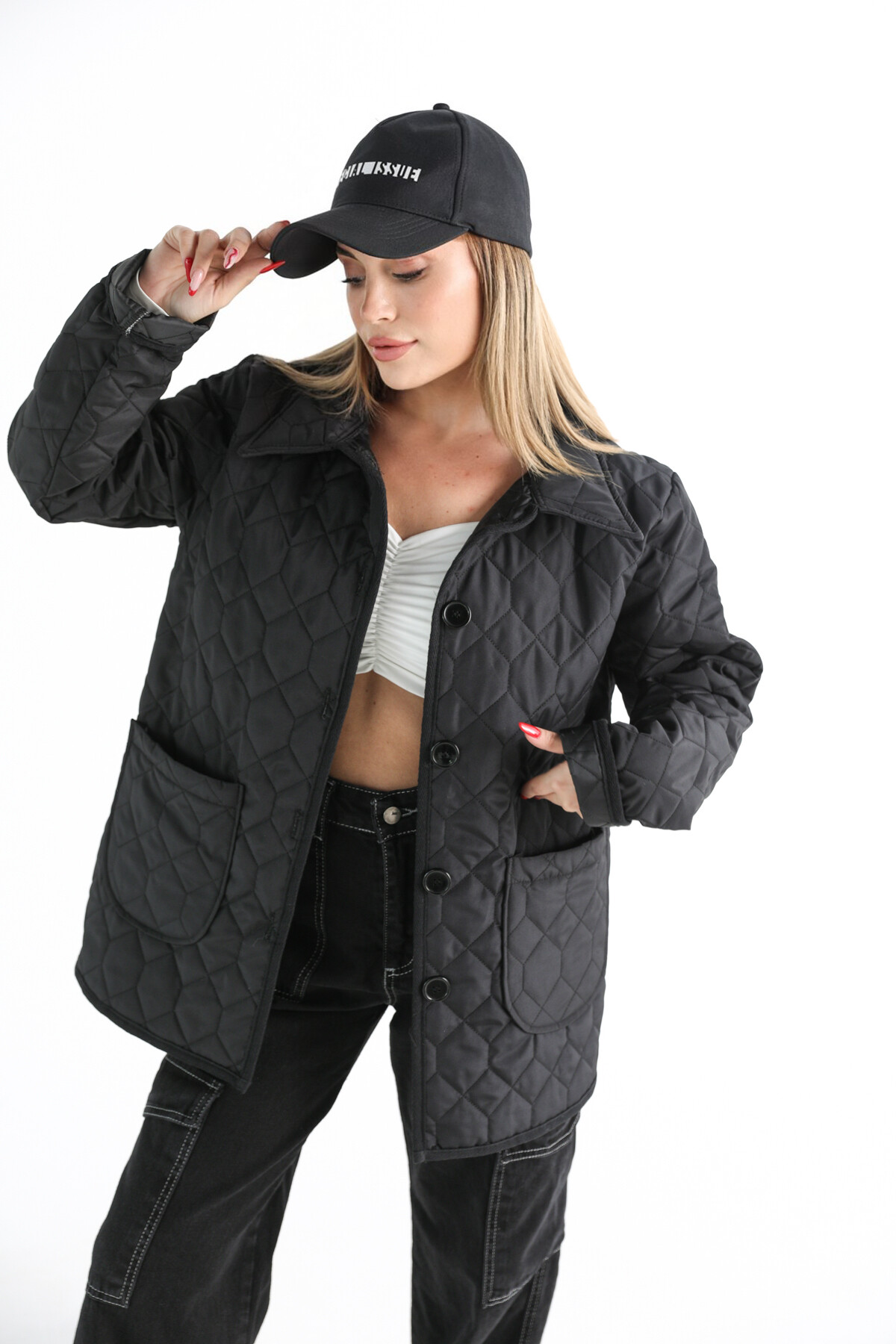 Kadın Oversize Düğmeli Cepli Kapitone Mont Siyah