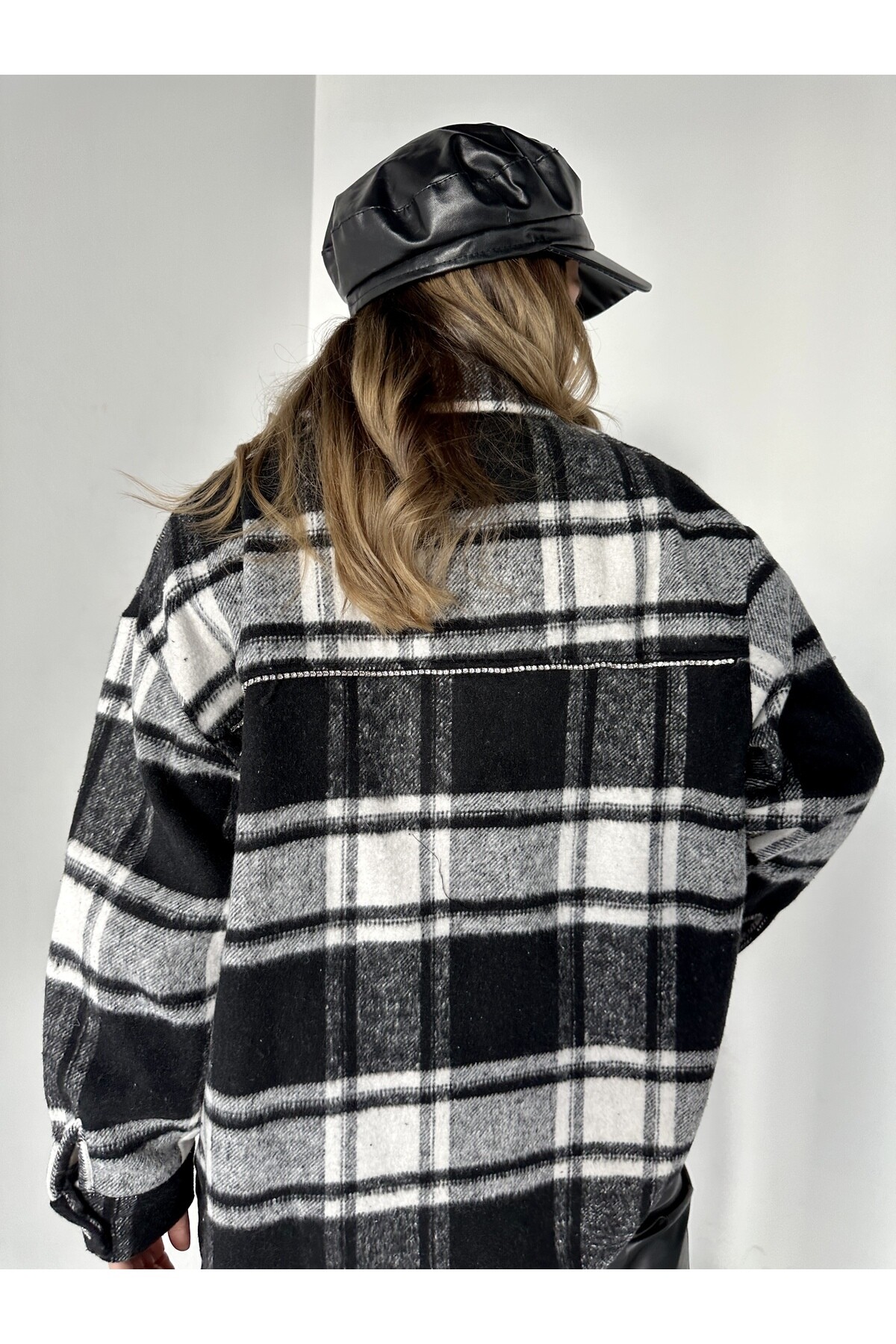 Kadın Taş Detaylı Oversize Ekose Desen Gömlek Ceket  Siyah Beyaz