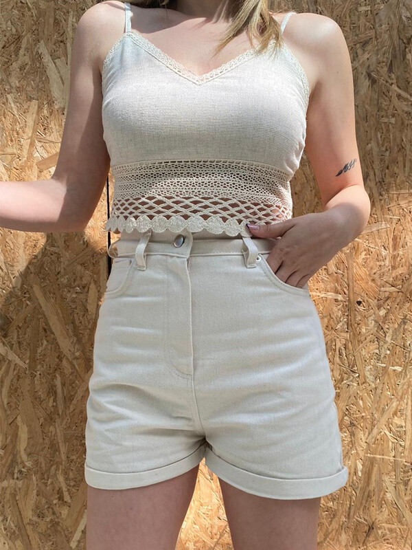 Kadın Taş Rengi Gabardin Kumaş Denim Şort 