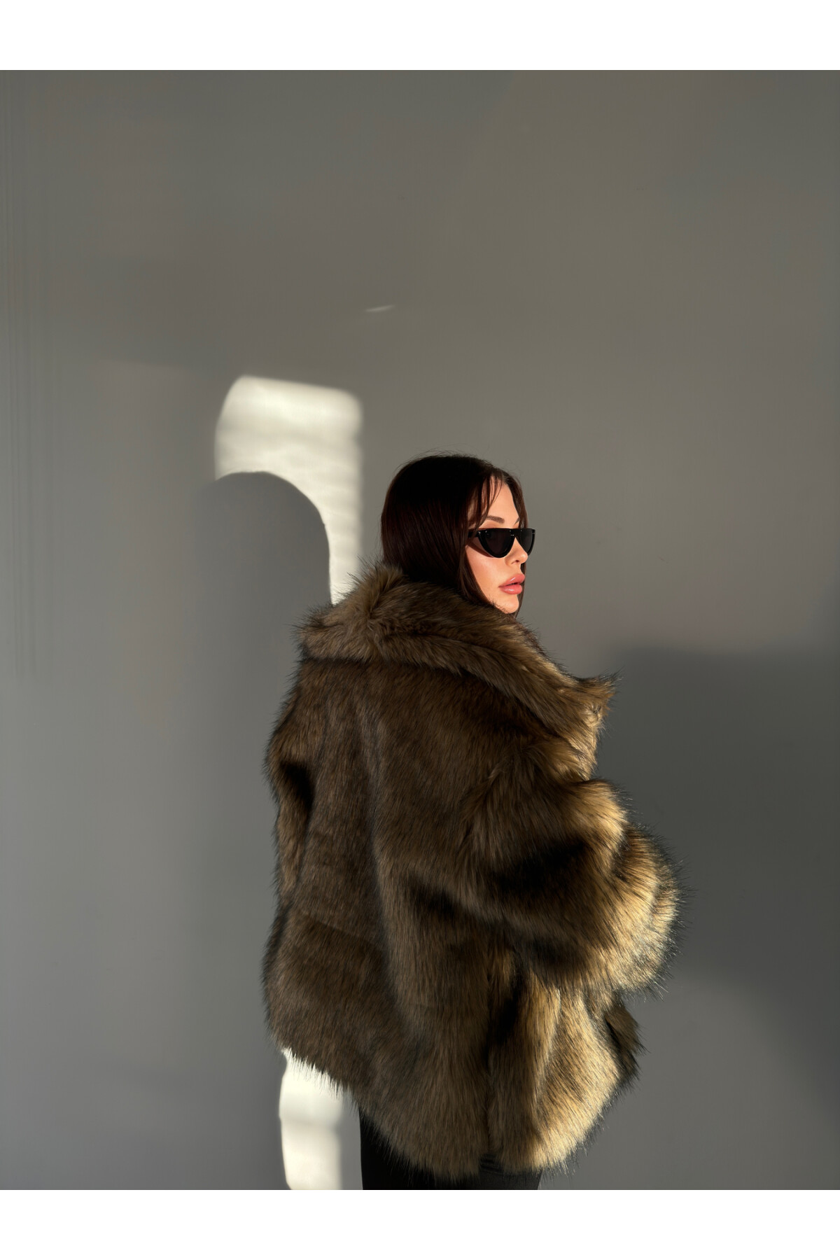 Kahve Siyah Premium Suni Kürk Mont