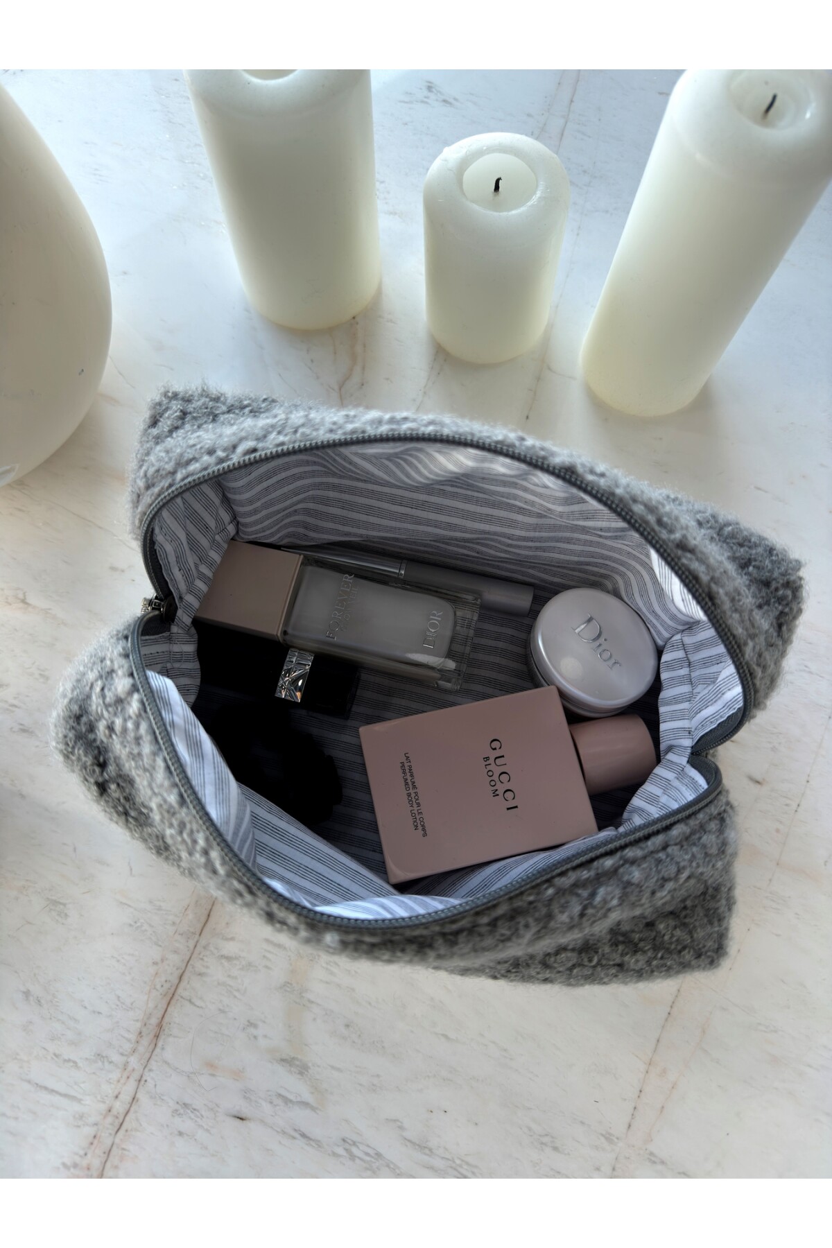 Hills Studio Gri Peluş Büyük Boy Puffy Makyaj Çantası