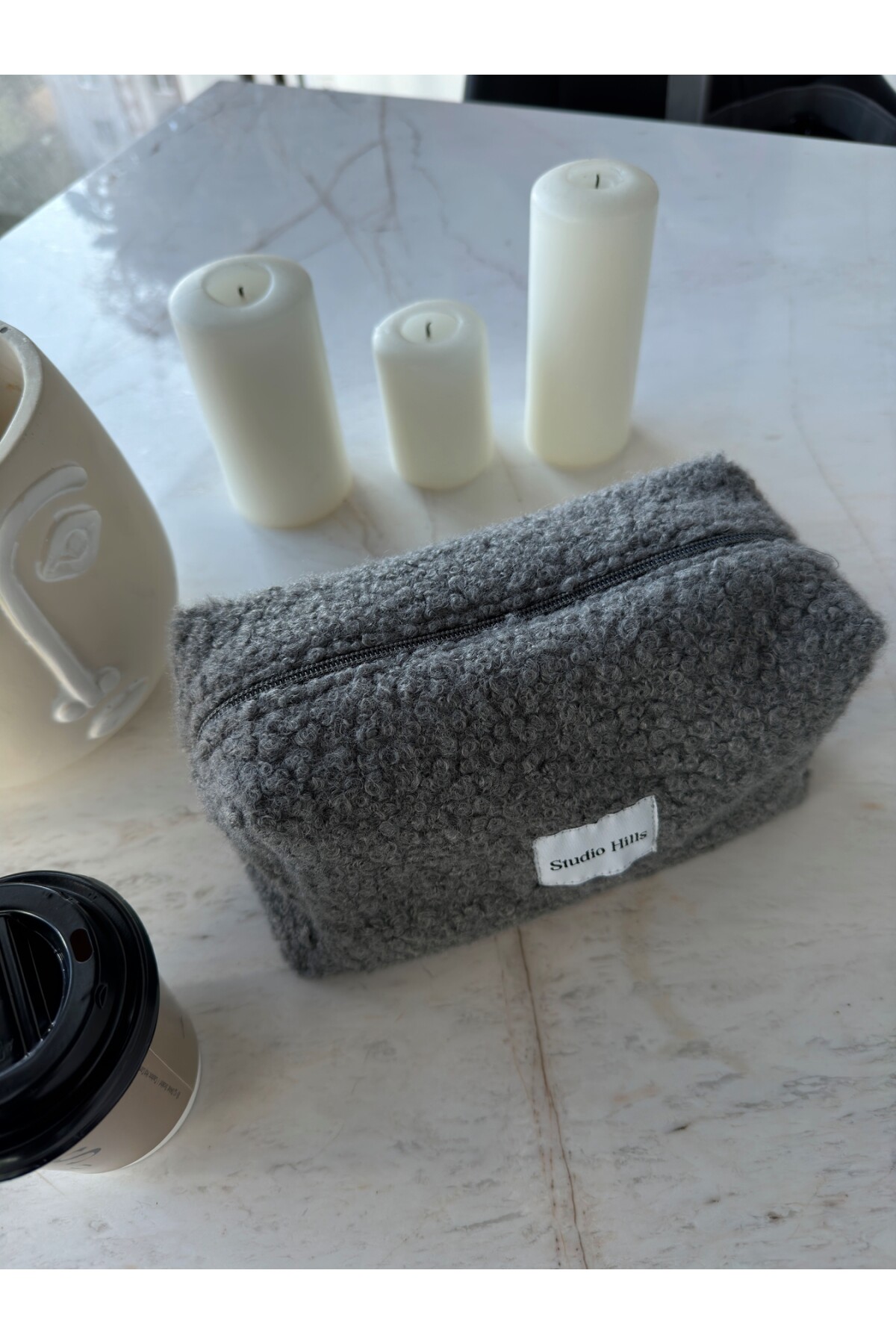 Hills Studio Gri Peluş Büyük Boy Puffy Makyaj Çantası