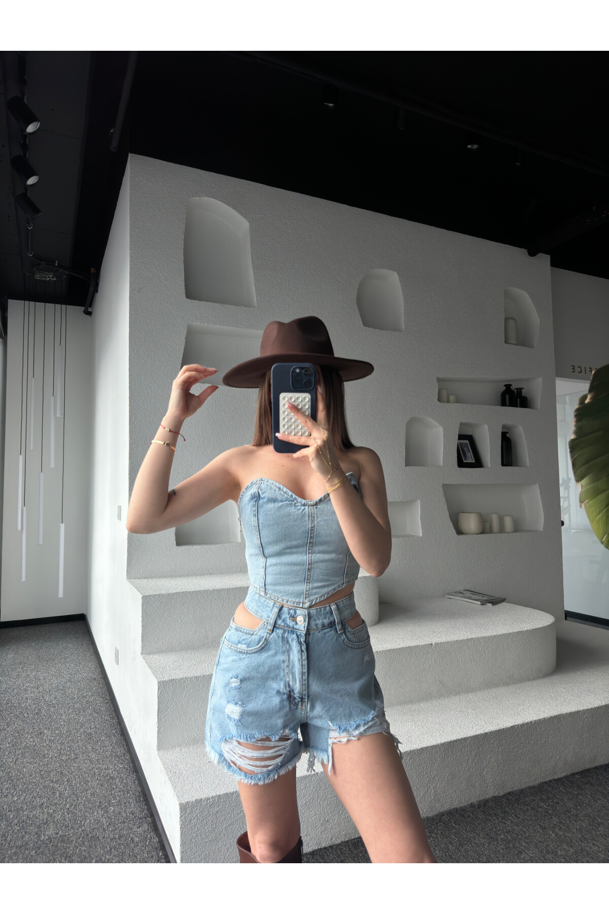 Kadın Açık Mavi Denim Straplez Bluz