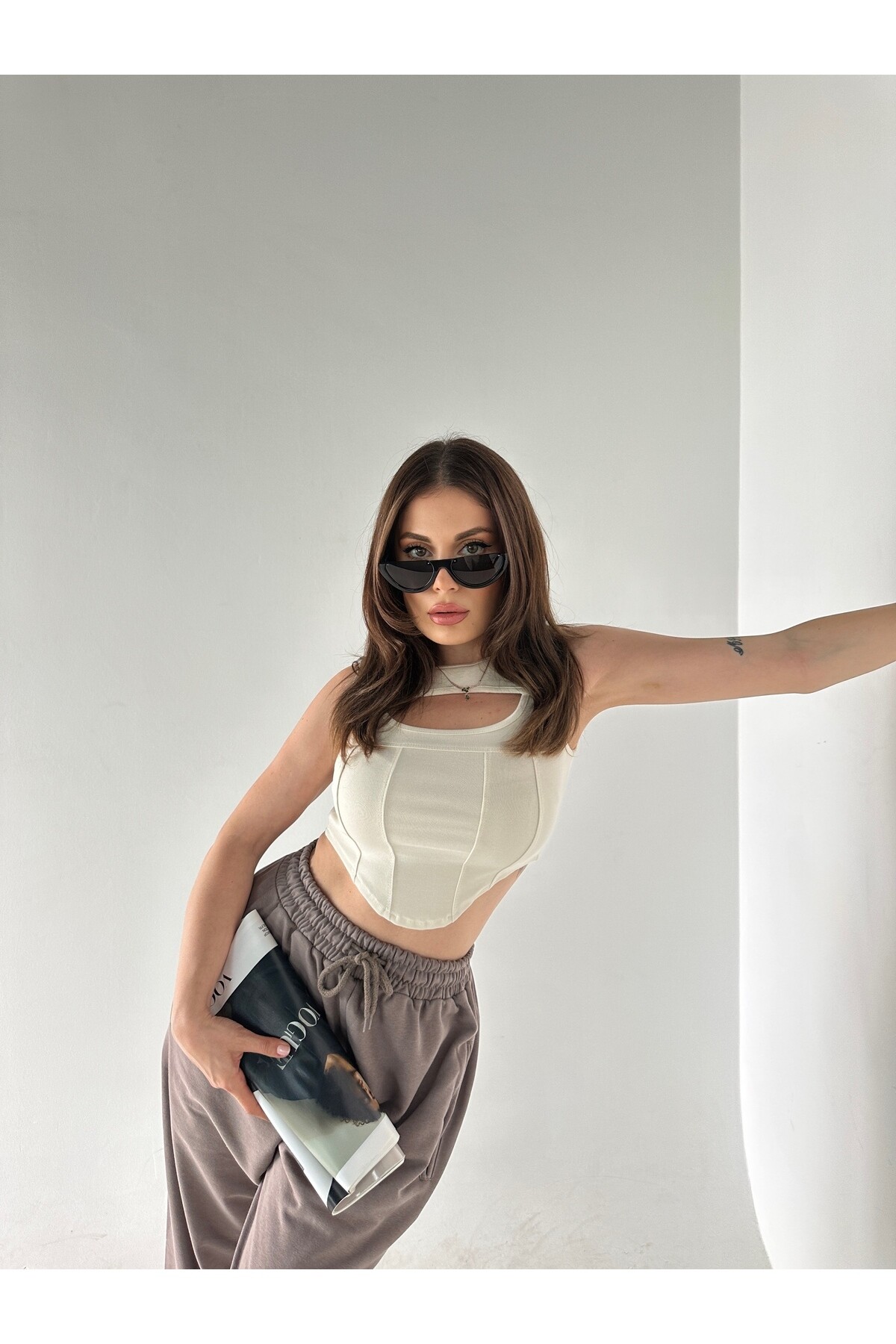 Kadın Bej Renk Pencere Detaylı Likralı Çelik Penye Bluz