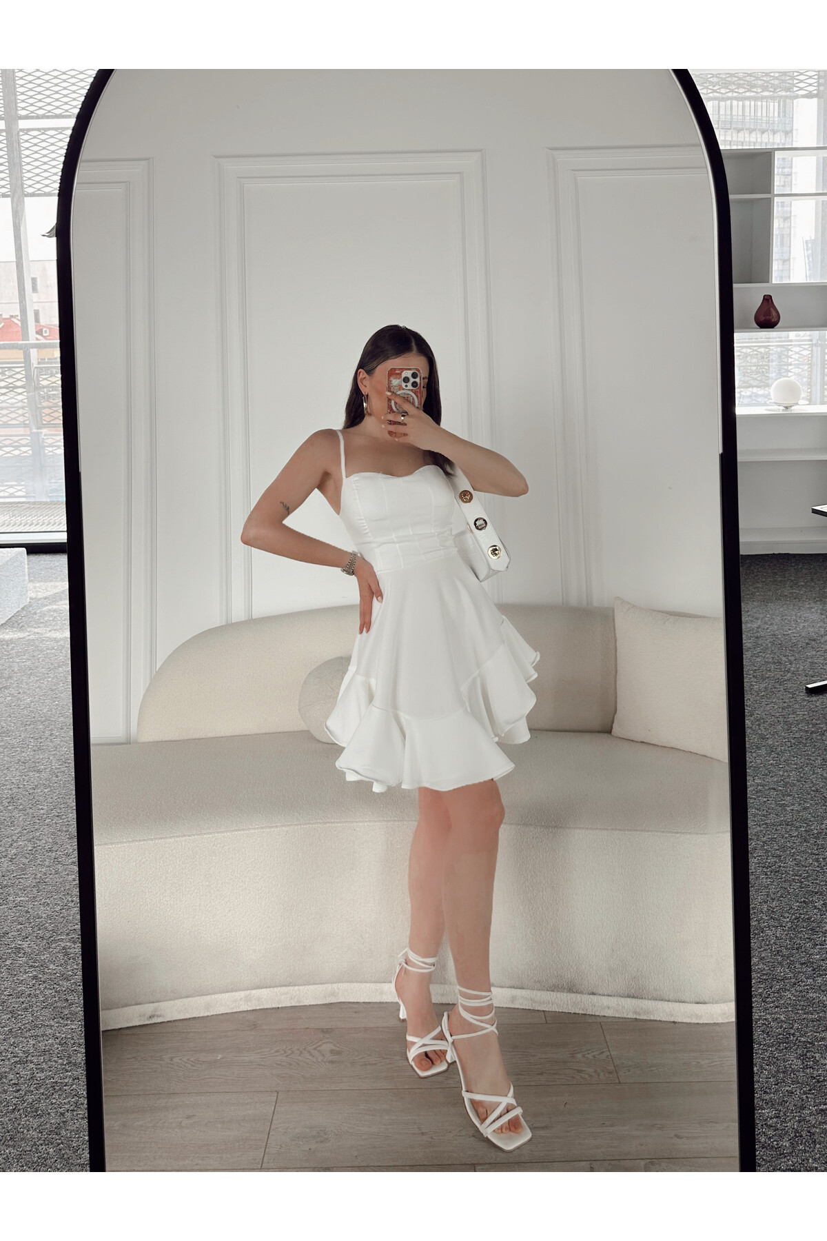 Kadın Beyaz  Volanlı Astarlı Ayarlanabilir Askılı Elbise