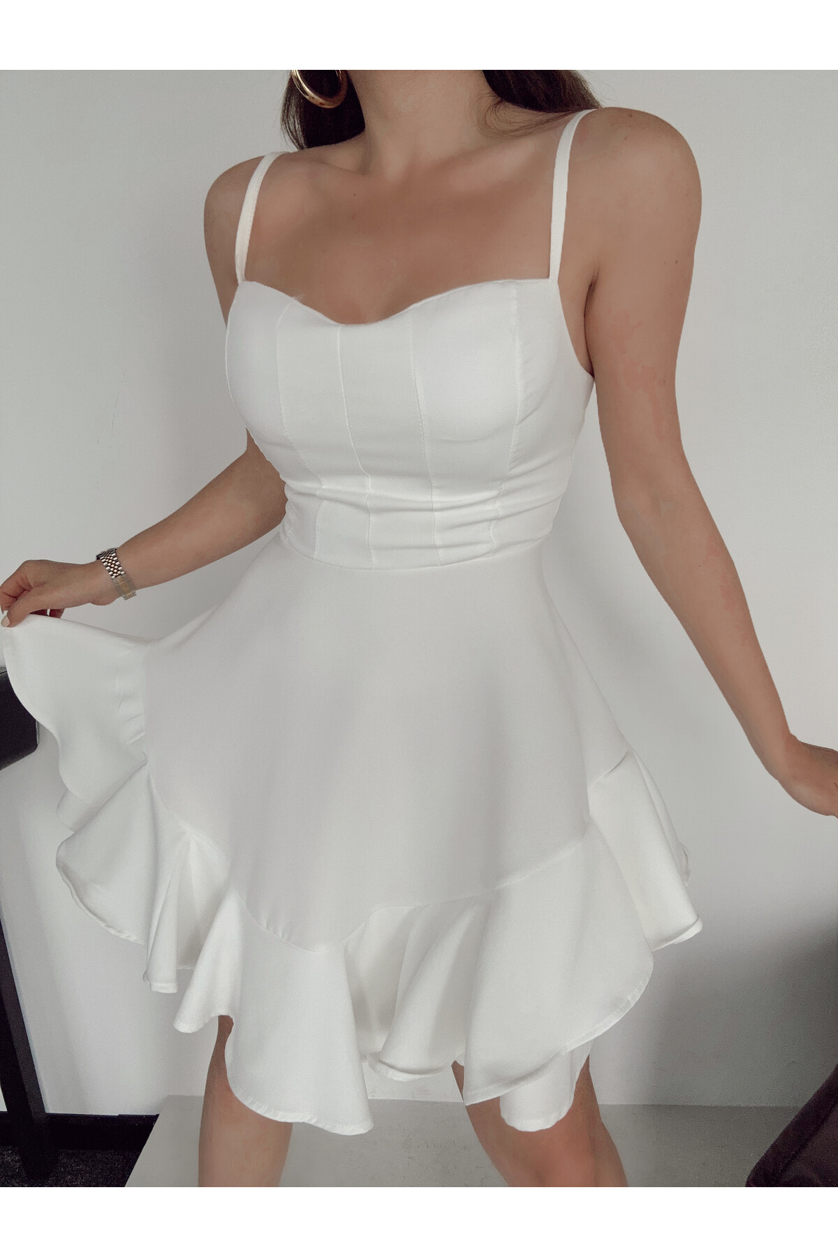 Kadın Beyaz  Volanlı Astarlı Ayarlanabilir Askılı Elbise