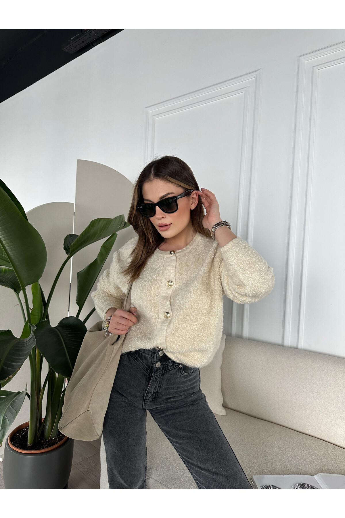 Kadın Bisiklet Yaka Gold Düğme Detaylı Havlu Kumaş Hırka  Krem