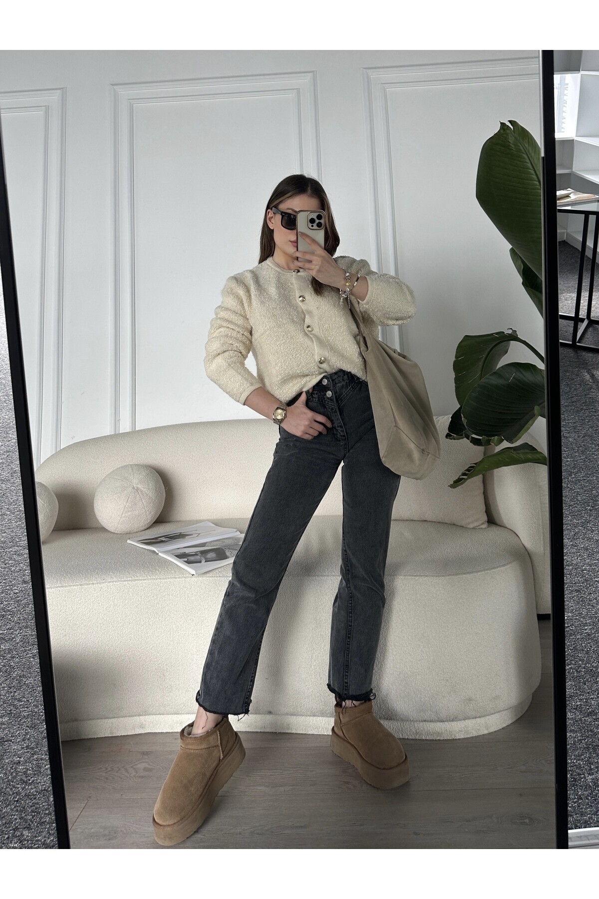 Kadın Bisiklet Yaka Gold Düğme Detaylı Havlu Kumaş Hırka  Krem