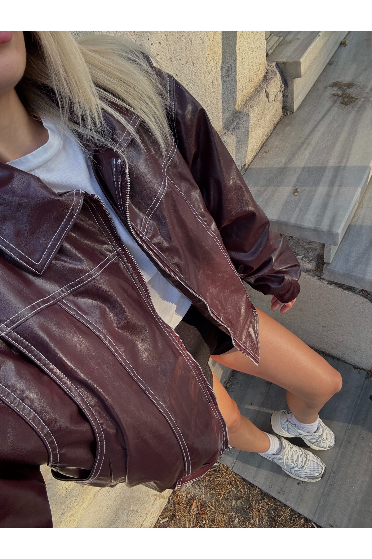 Kadın Bordo Dikiş Detaylı Deri Ceket