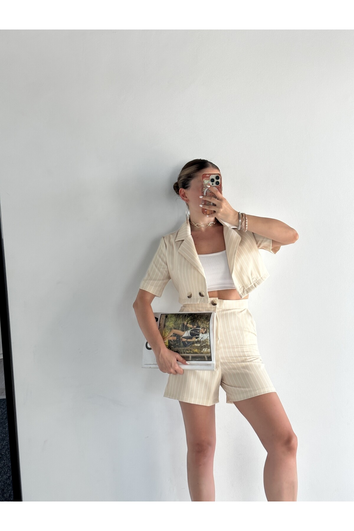 Kadın Çizgili Atlas Kumaş Şort Takım Krem