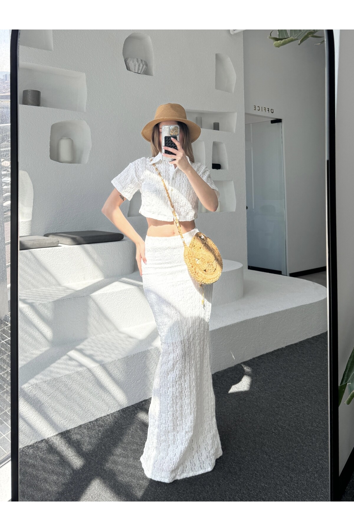 Kadın Beyaz dantel detaylı astarlı etek takım