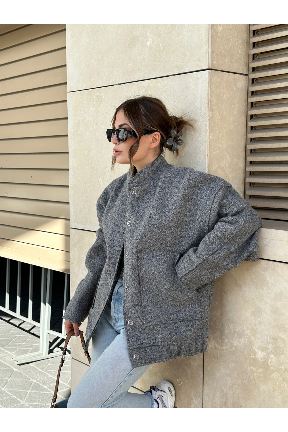 Kadın Gri Kaşe Büyük Cepli Buklet Oversize Ceket