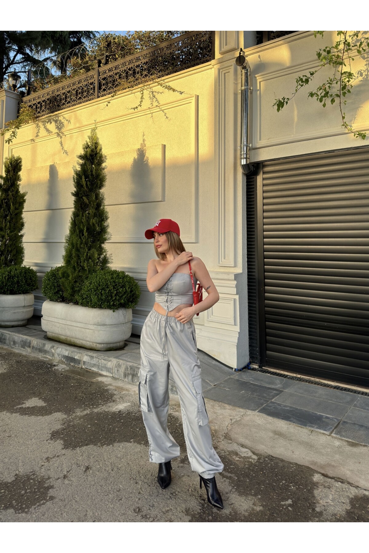 Kadın Gri Paraşüt Büstiyer Kargo Cepli Yüksek Bel Pantolon Takım