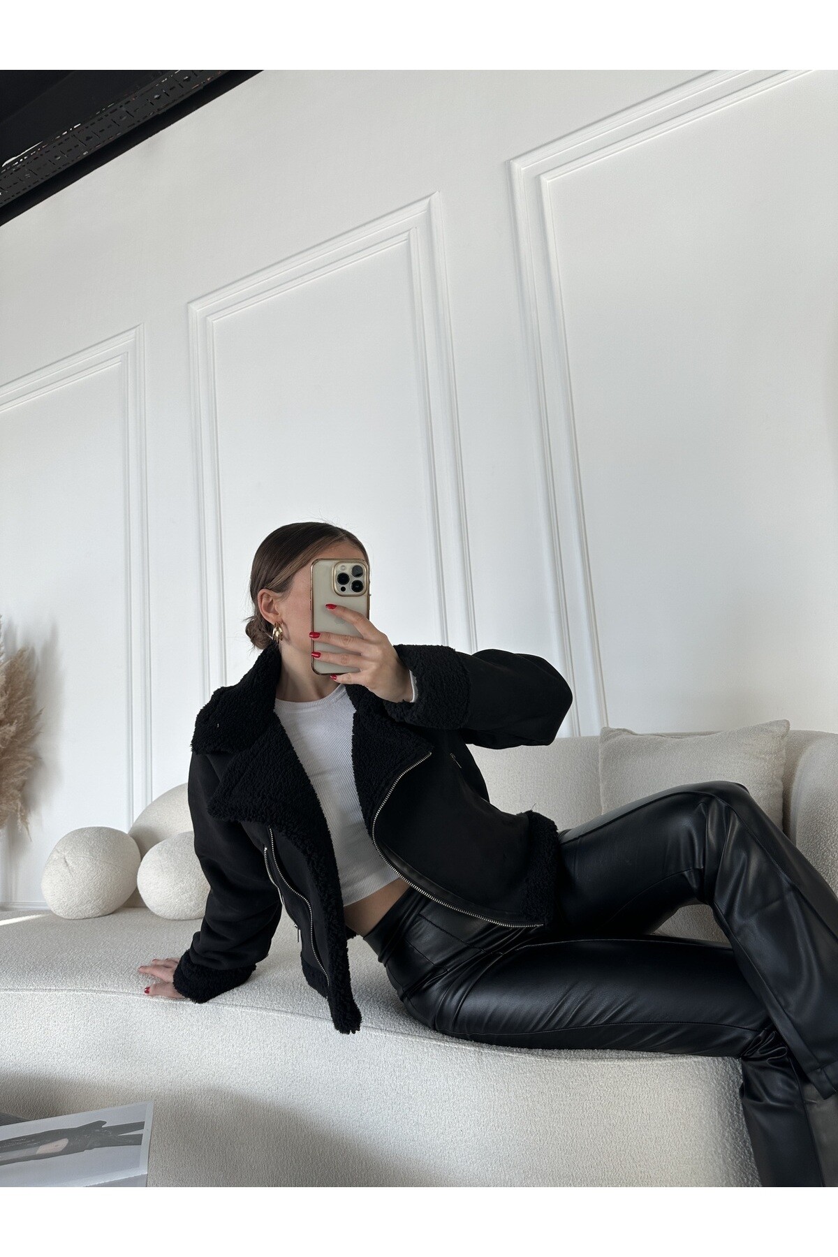 Kadın İçi Ful Kürklü Süet Mont  Siyah