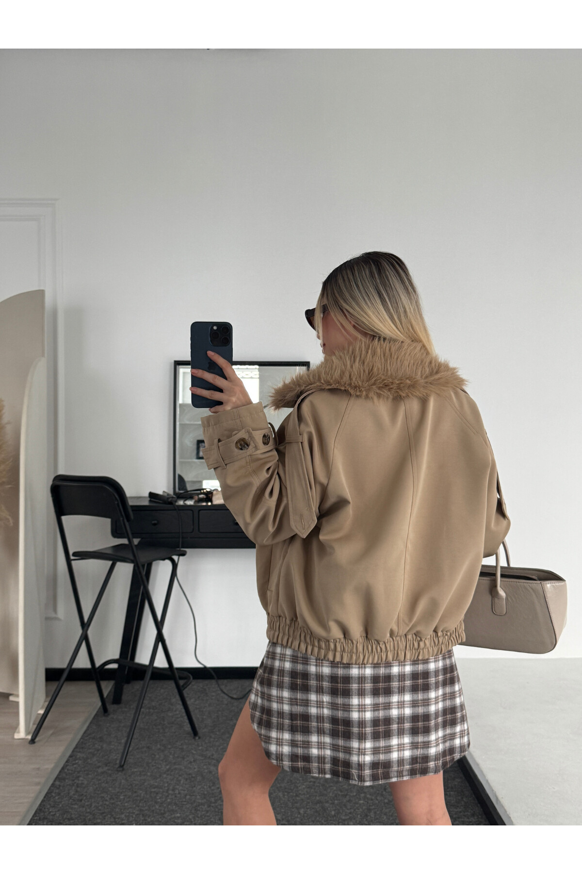 Kadın Kahve Çıkarılabilir Kürklü Yaka Detaylı Bomber Trençkot