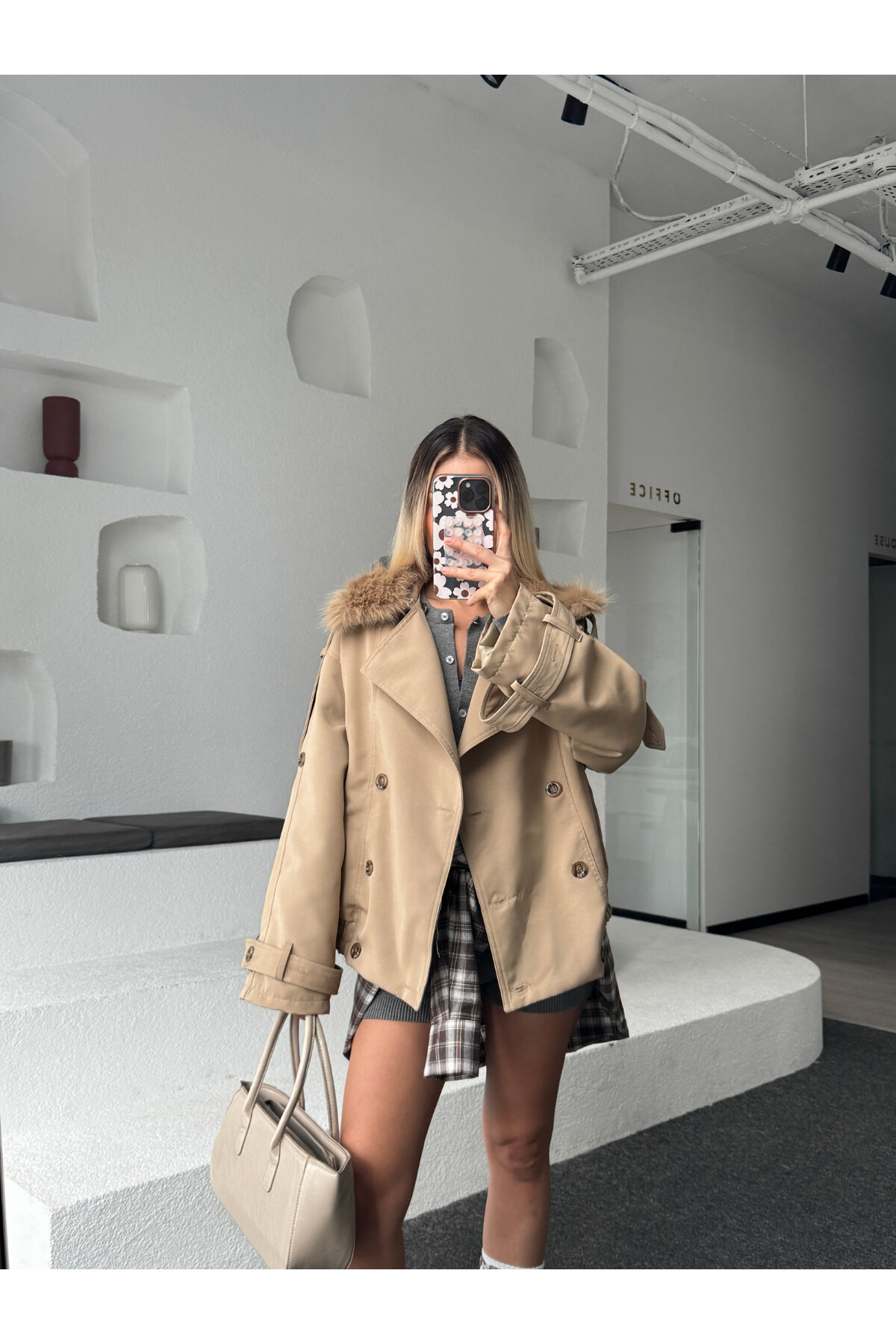 Kadın Kahve Çıkarılabilir Kürklü Yaka Detaylı Bomber Trençkot