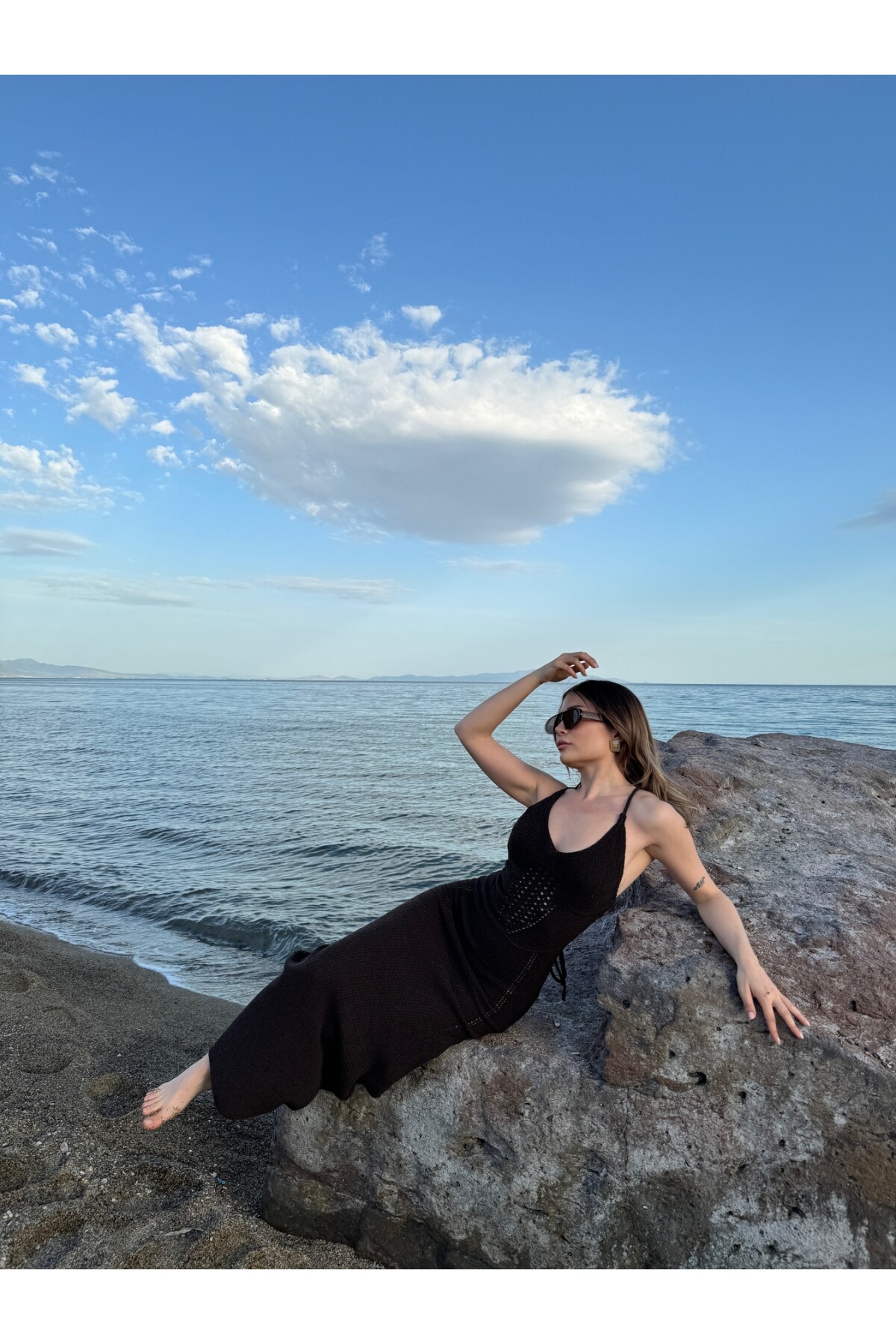 Kadın kahverengi sırt bağlamalı triko örgü elbise