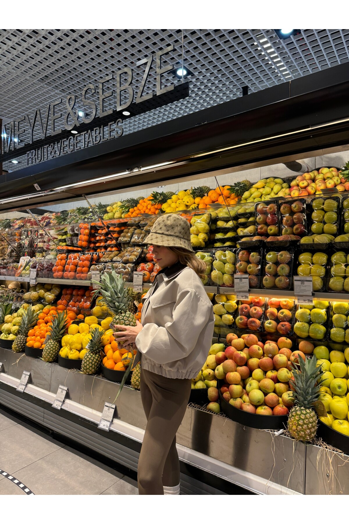 Kadın Krem Marka Model Çift Kadife Yaka Bomber Ceket