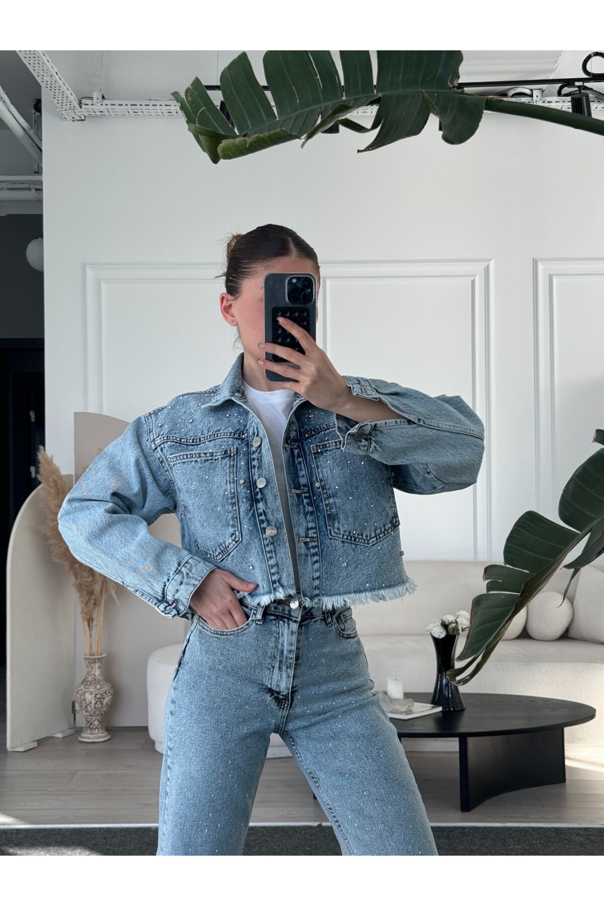 Kadın Marka Model Taş Detaylı Crop Jean Ceket