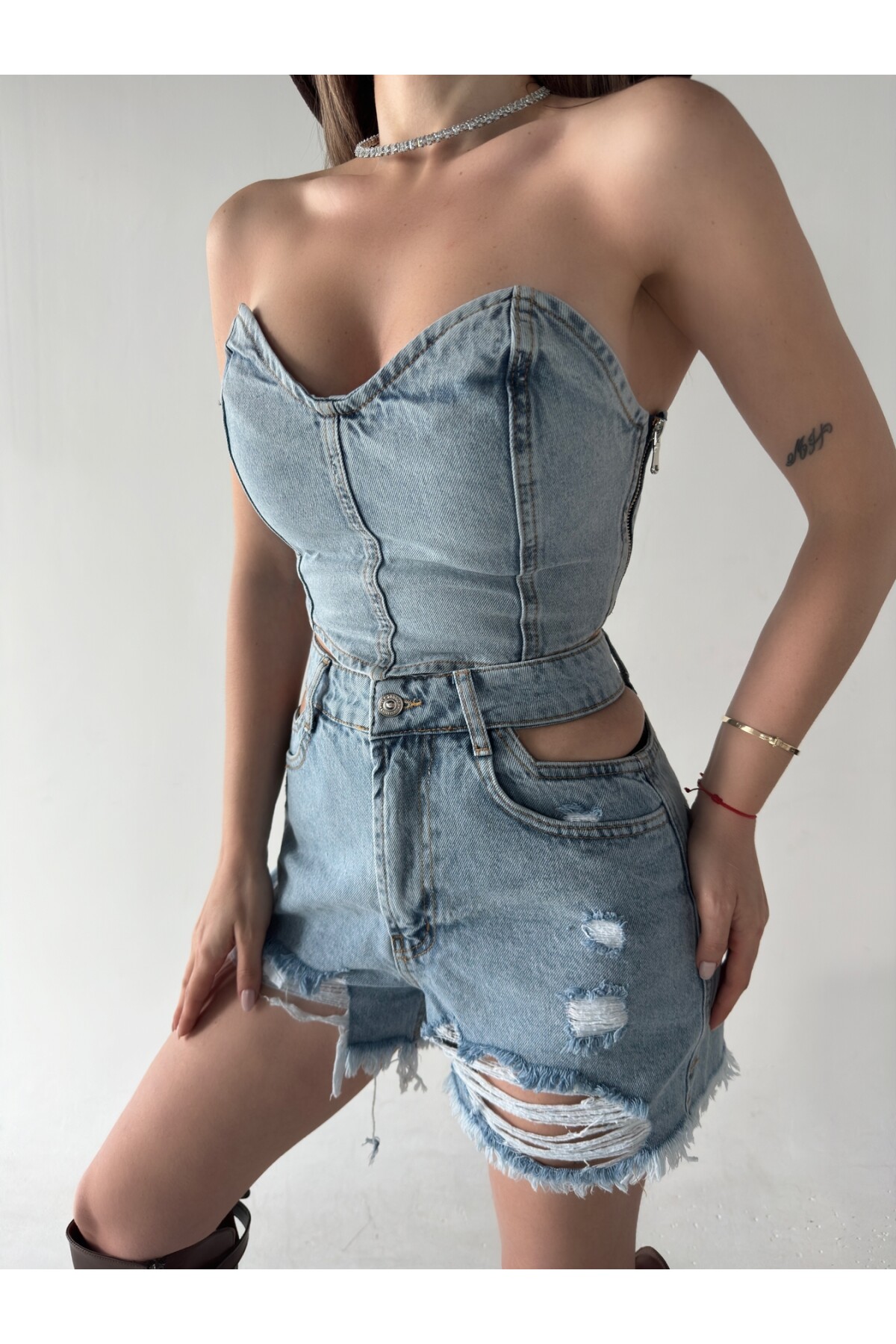 Kadın Mavi High Waist Yıkamalı Saçaklı Paça Denim Şort