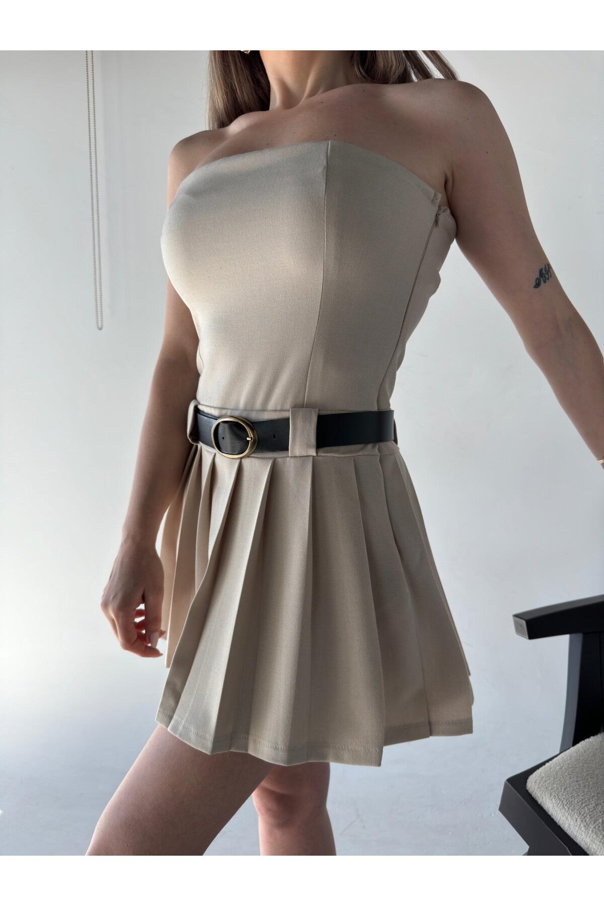Kadın Orjinal Marka Zra Model Pileli Kemerli Şortlu Etek Straplez Elbise Krem