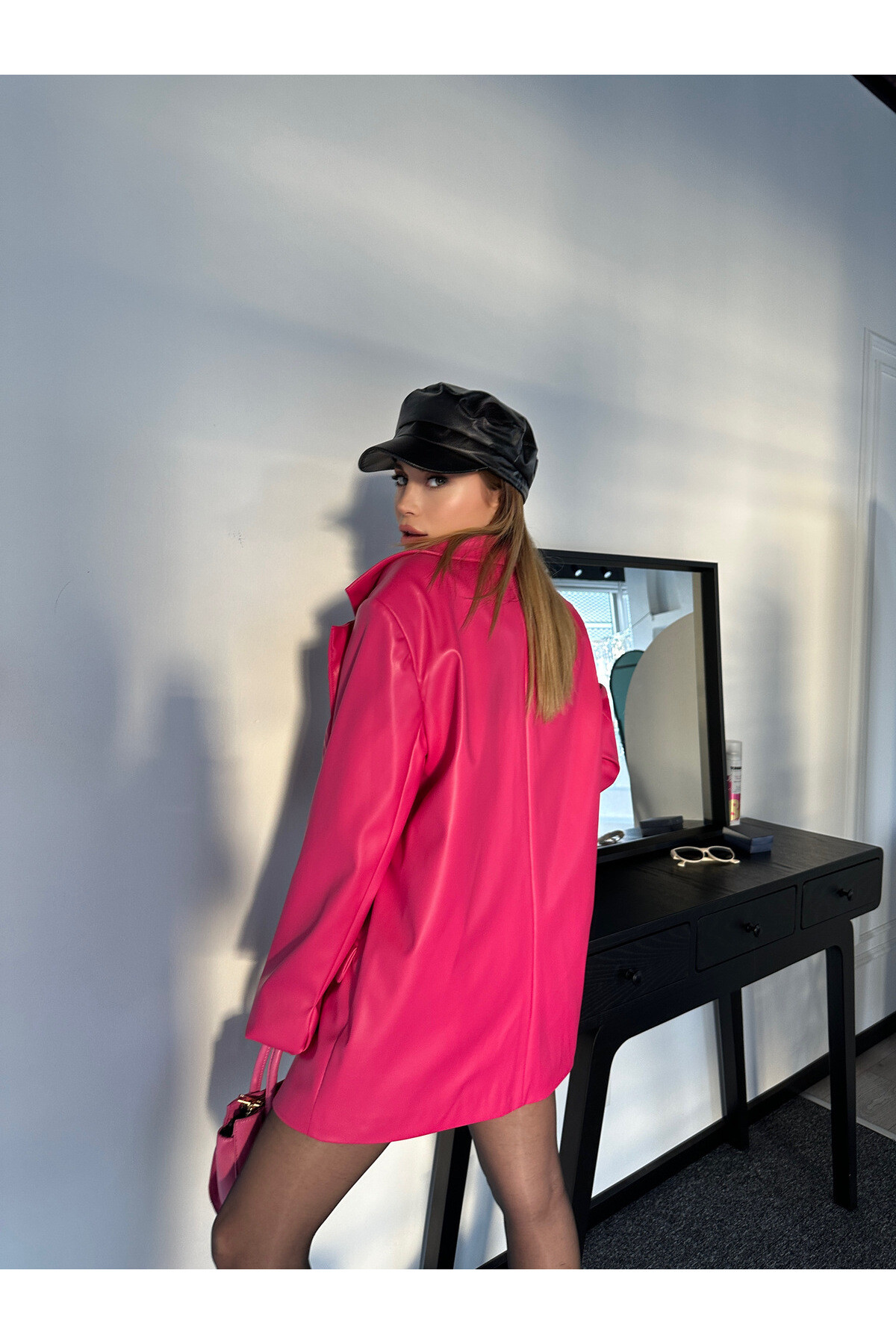 Kadın Oversize Astarlı Deri Blazer Ceket Pembe