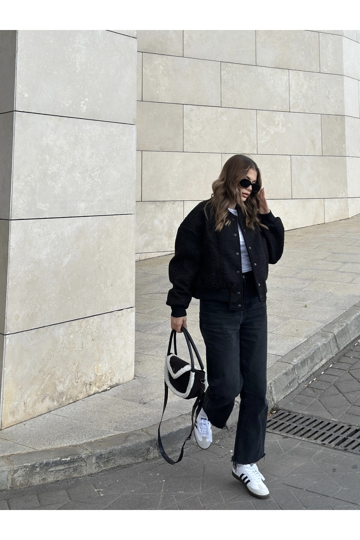 Kadın Siyah Astarlı Kaşe Kumaş Cepli Buklet Bomber Ceket