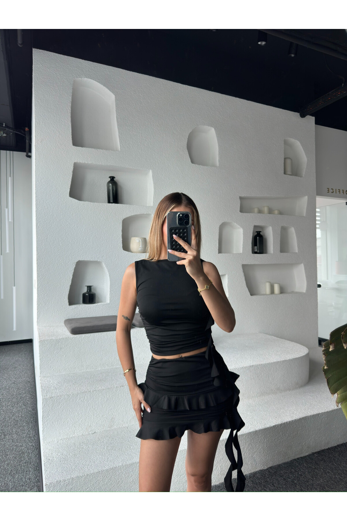 Kadın Siyah Fırfırlı Crop Bluz Etek İkili Takım