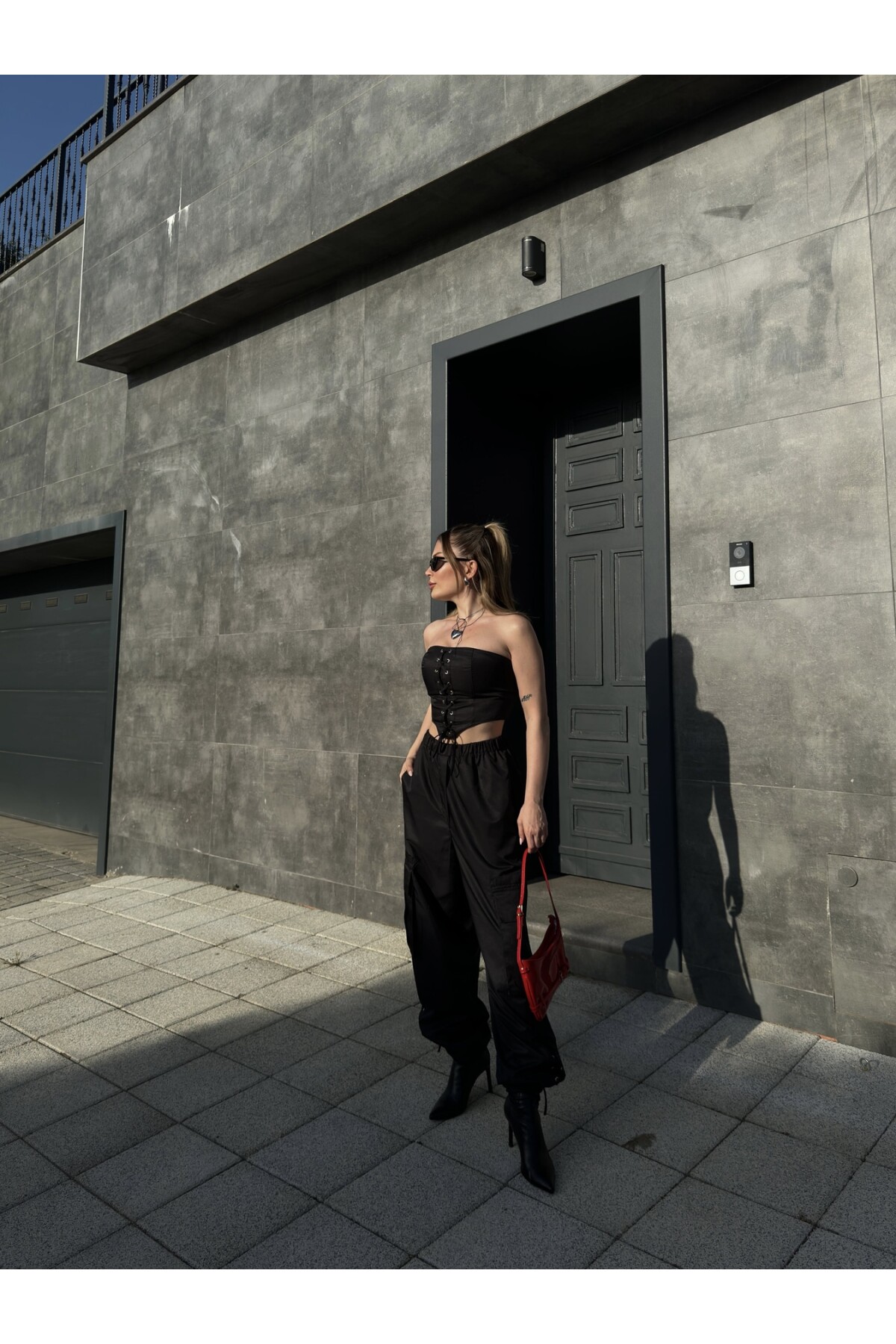 Kadın Siyah Paraşüt Büstiyer Kargo Cepli Yüksek Bel Pantolon Takım