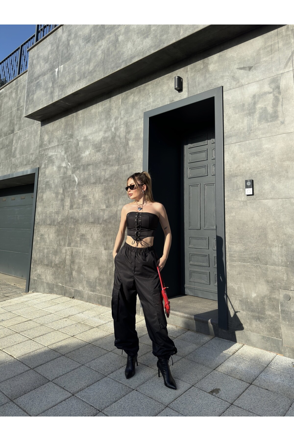 Kadın Siyah Paraşüt Büstiyer Kargo Cepli Yüksek Bel Pantolon Takım