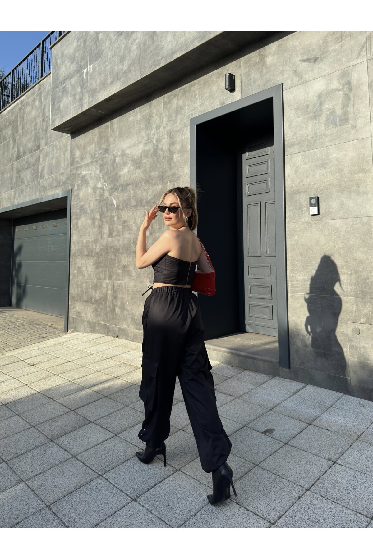 Kadın Siyah Paraşüt Büstiyer Kargo Cepli Yüksek Bel Pantolon Takım