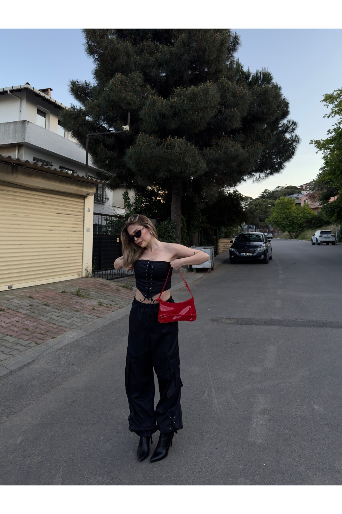 Kadın Siyah Paraşüt Büstiyer Kargo Cepli Yüksek Bel Pantolon Takım