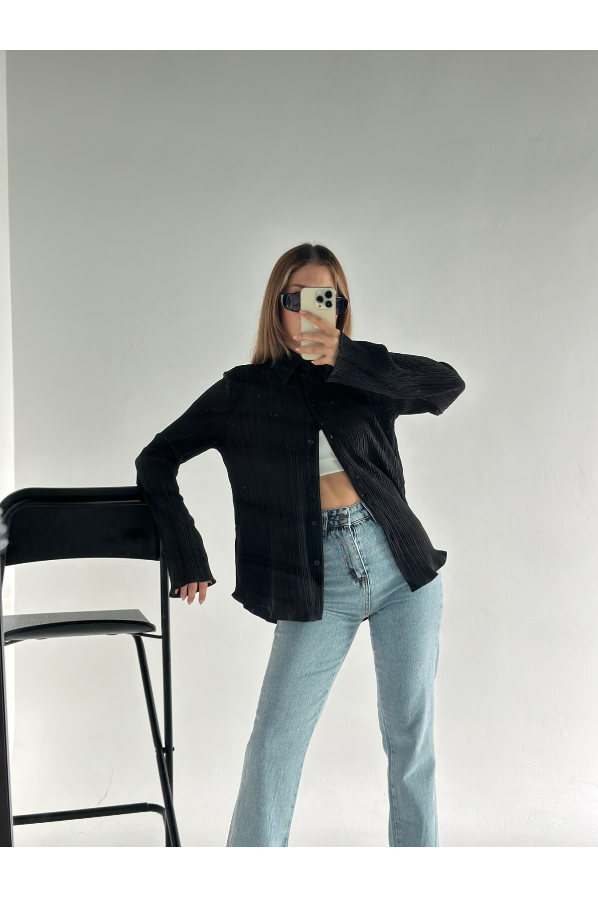 Kadın Siyah Piliseli ve Düğmeli Flare İspanyol Kol Örme Gömlek