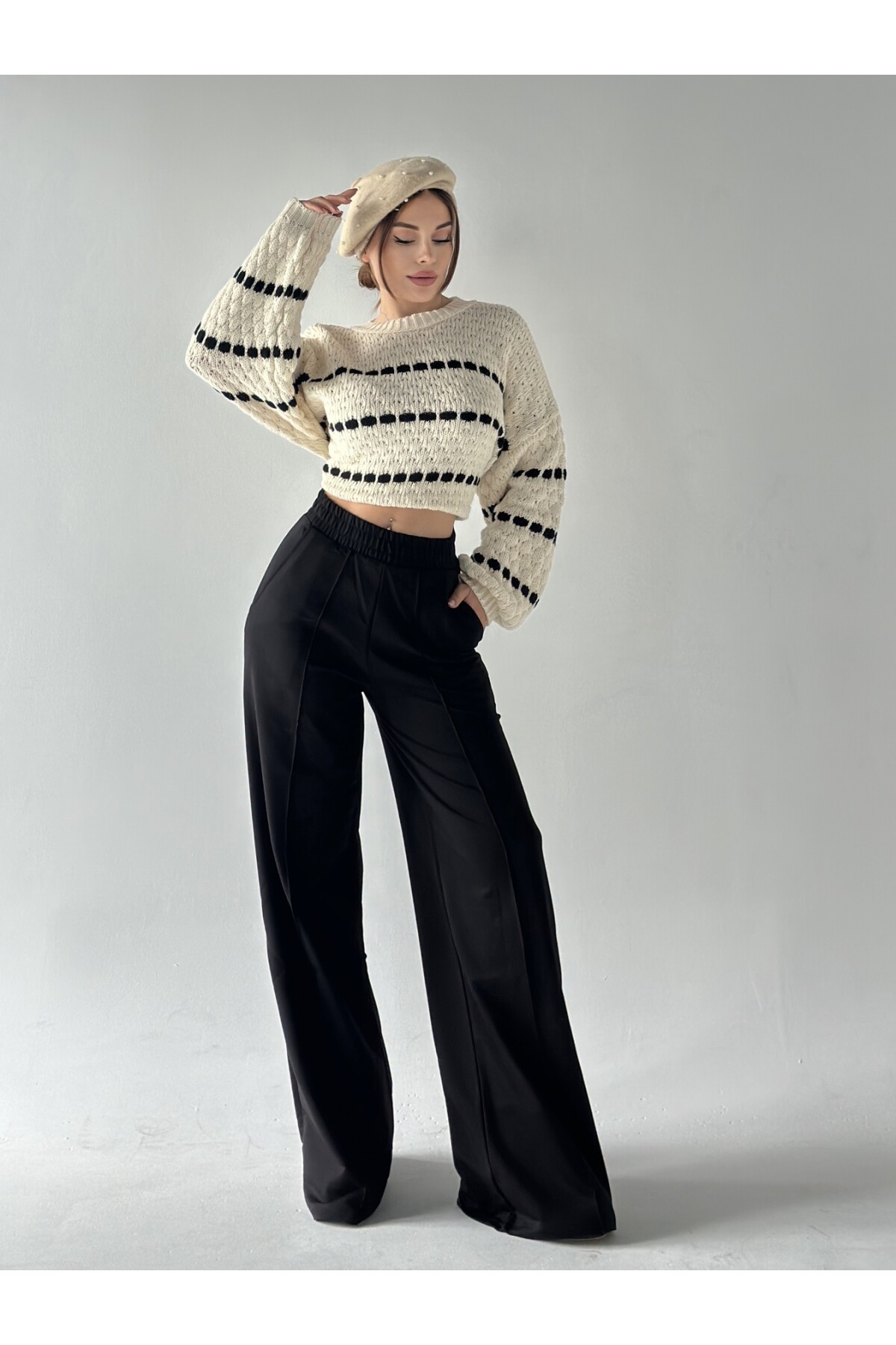 Kadın Siyah Yüksek Bel Cimalı Pantolon Eşofman Altı