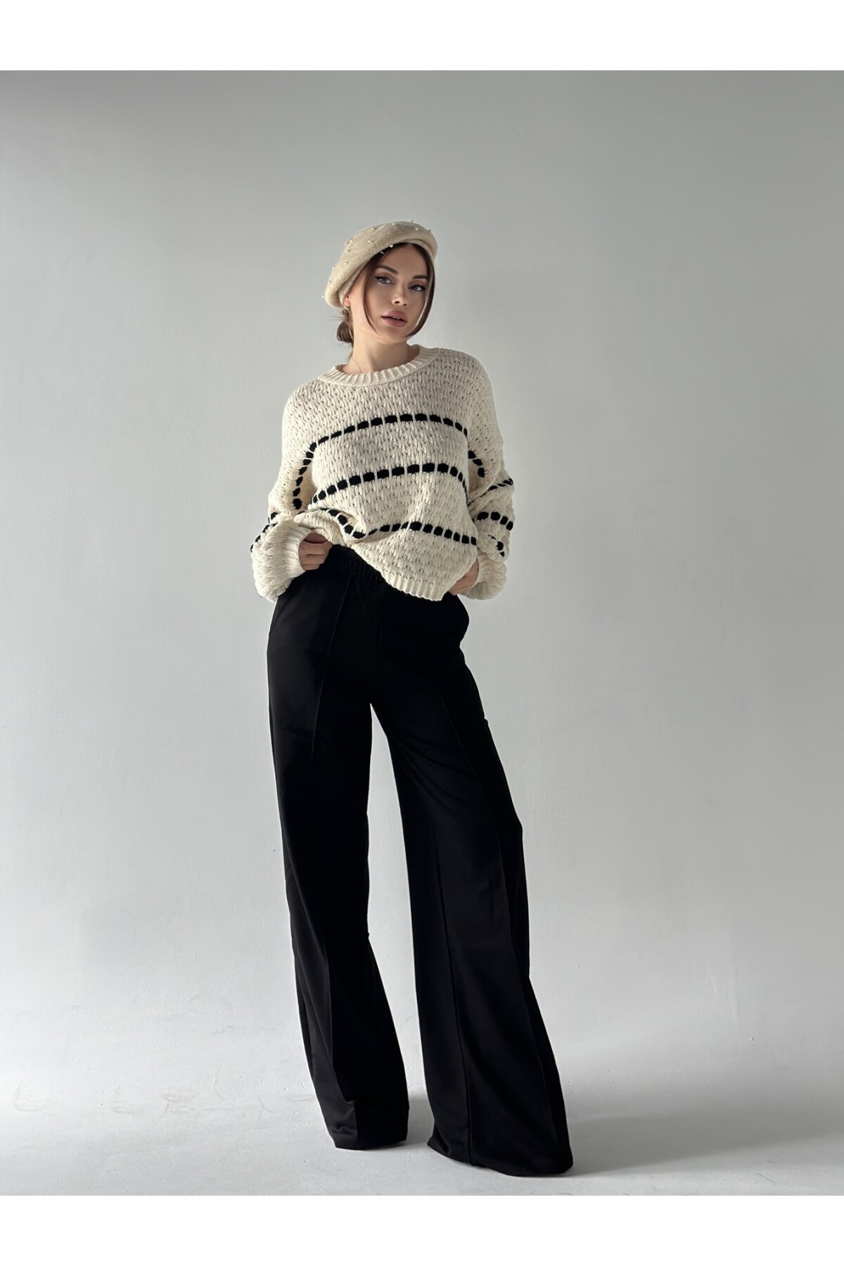 Kadın Siyah Yüksek Bel Cimalı Pantolon Eşofman Altı