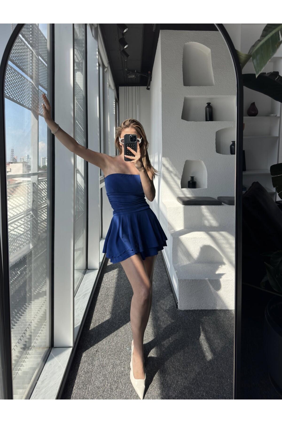 Kadın Straplez Sandy Kumaş Şortlu Beli Drapeli Mini Elbise