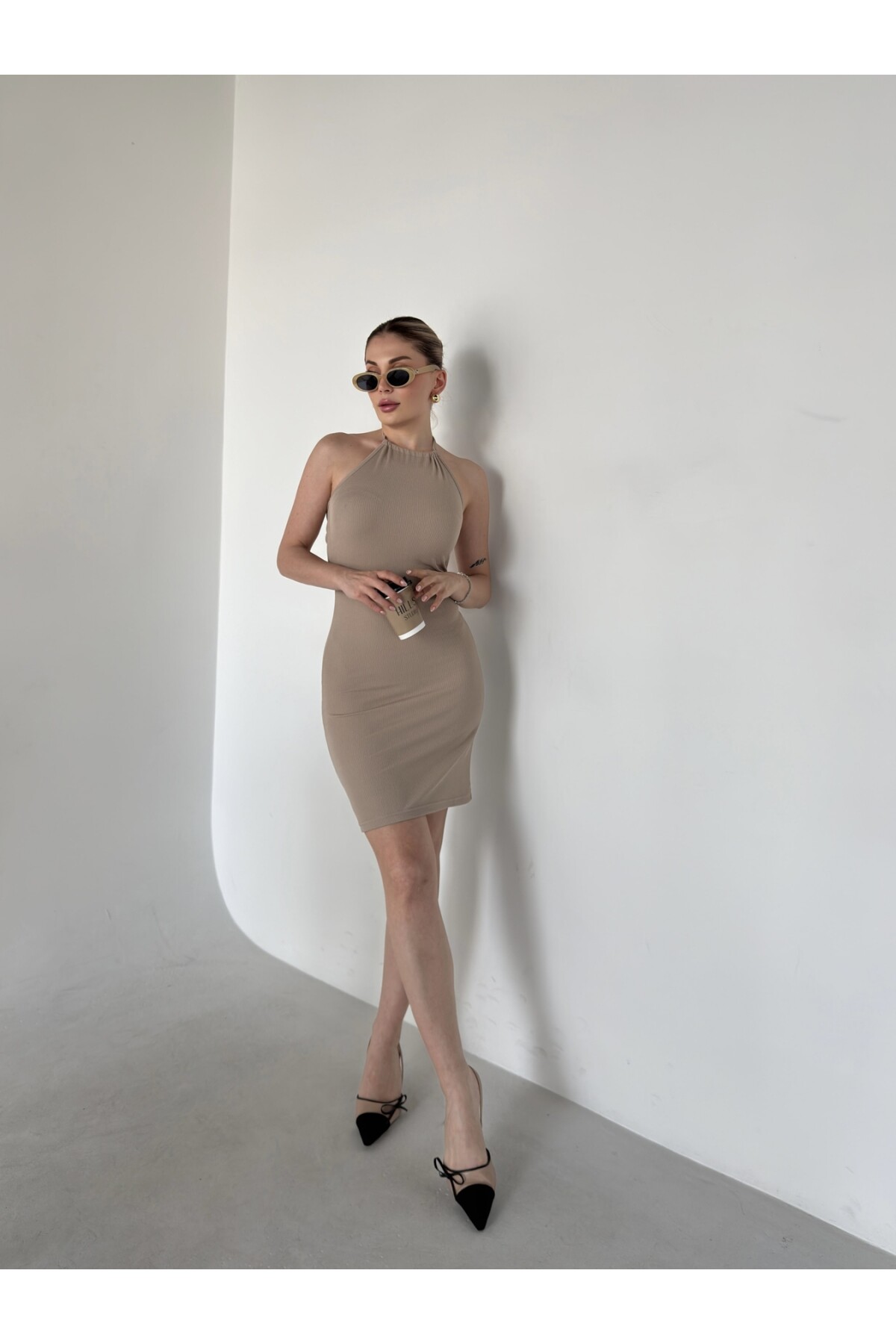 Kadın Vizon Renk Midi Boy Boyundan Bağlamalı Slim Fit Örme Elbise