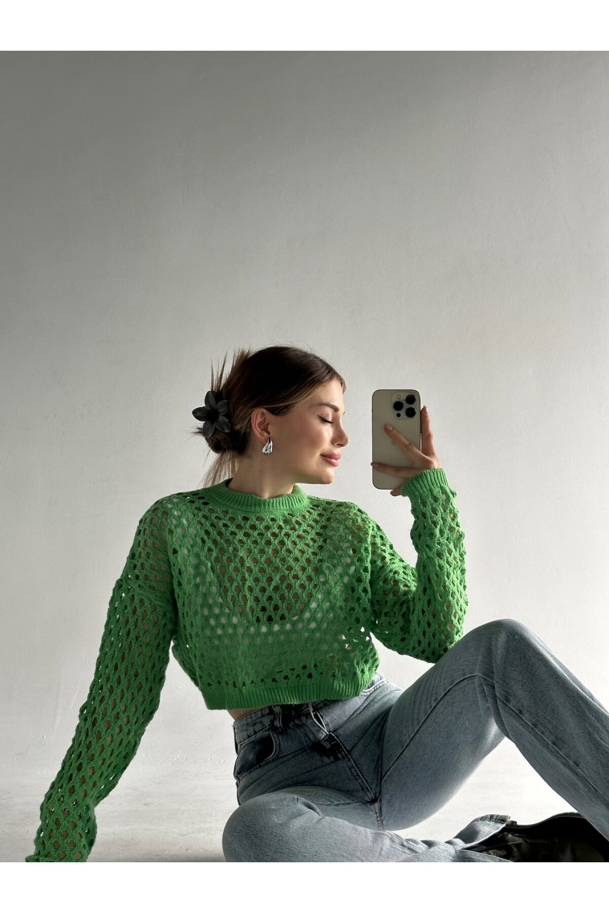 Kadın Yeşil Bisiklet Yaka Ajurlu Triko Crop Bluz