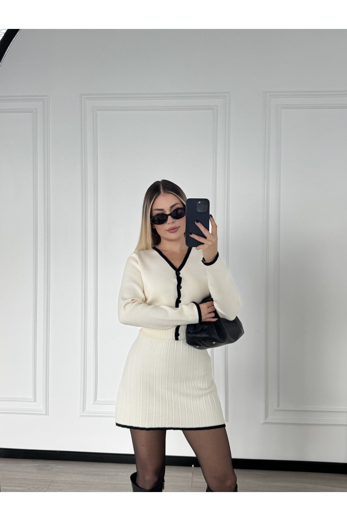 Krem Etekli Hırka Takım