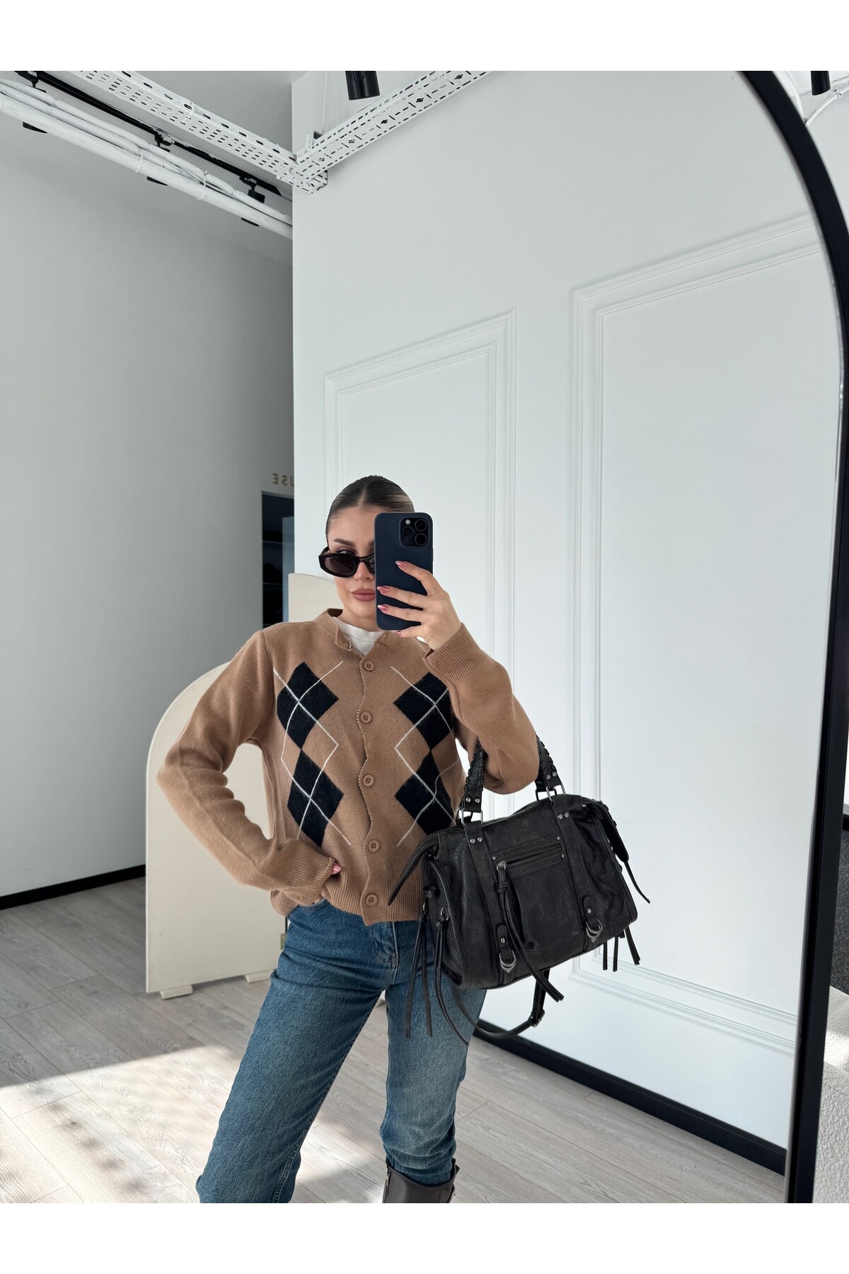 Marka Model Etiketli Baklava Desen Hırka