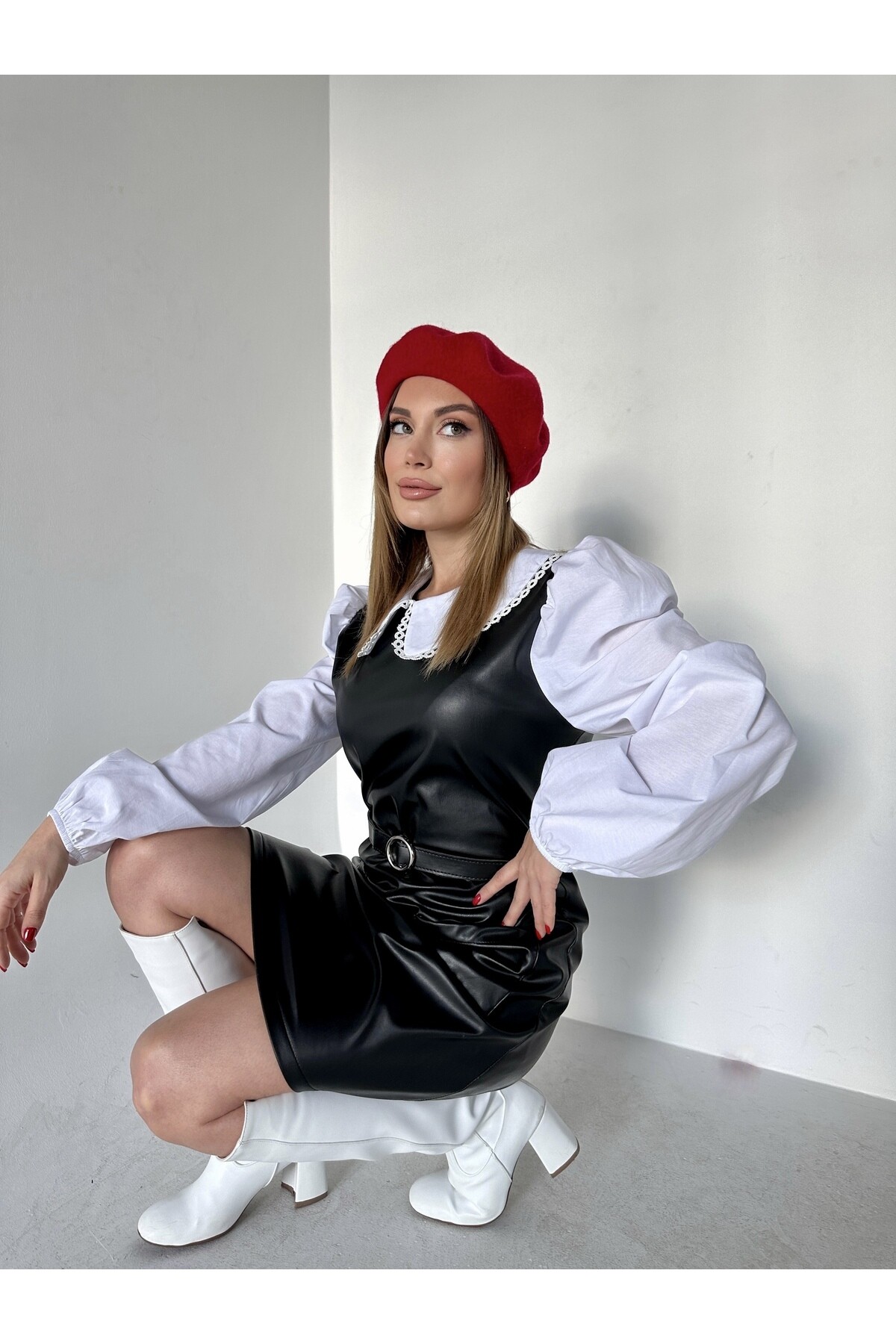 Vintage Yaka Kemerli Deri Elbise  Siyah