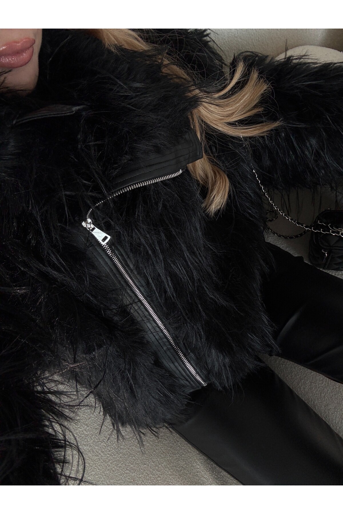 Yandan Fermuarlı Sacaklı Ceket