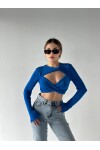 Kadın Mavi Buzzy Kumaş Simetrik Dekolteli Crop Bluz